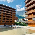 Ski-in Ski-out Direkt An Piste Und Liften - 3-room Stenna Selva * Flims