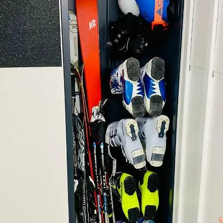 Sunny Stenna Selva 3-room Ski-in Ski-out Right By The Slopes & Lifts *