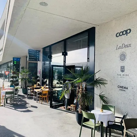 Sunny Stenna Selva 3-room Ski-in Ski-out Right By The Slopes & Lifts *