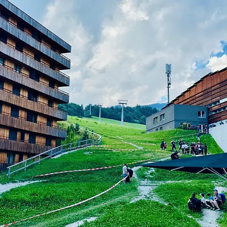 Apartment Ski-in Ski-out Direkt An Piste Und Liften - 3-room Stenna Selva Flims