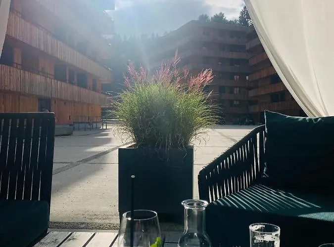 Ski-in Ski-out Direkt An Piste Und Liften - 3-room Stenna Selva * Flims