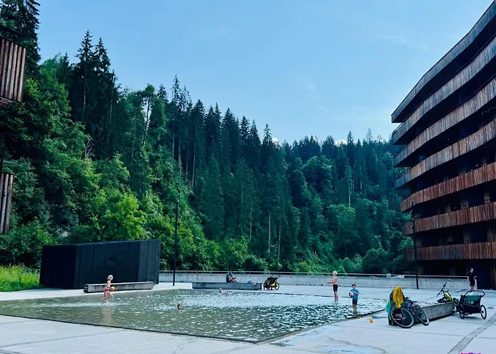 Ski-in Ski-out Direkt An Piste Und Liften - 3-room Stenna Selva * Flims