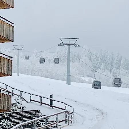 Sunny Stenna Selva 3-room Ski-in Ski-out Right By The Slopes & Lifts