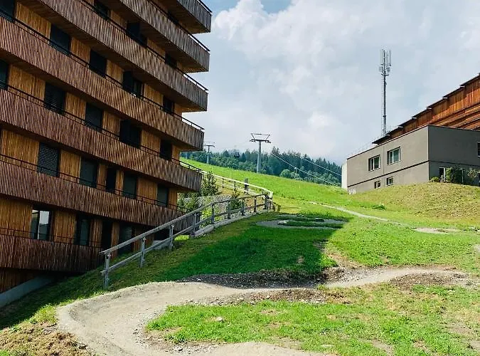 Appartement Ski-in Ski-out Direkt An Piste Und Liften - 3-room Stenna Selva Flims