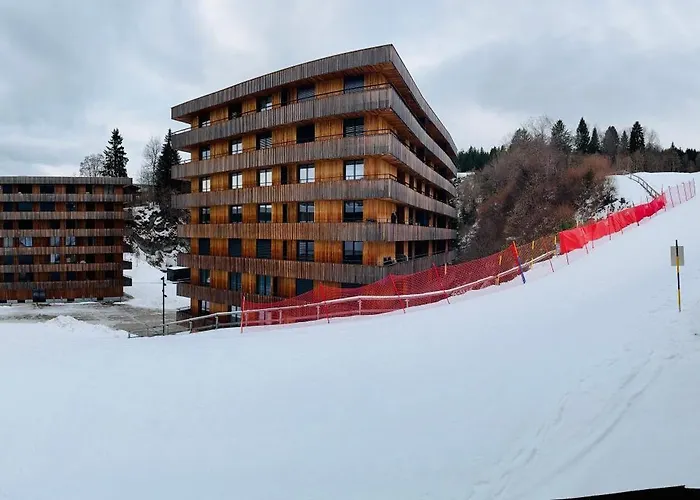Ski-in Ski-out Direkt An Piste Und Liften - 3-room Stenna Selva Appartement Flims